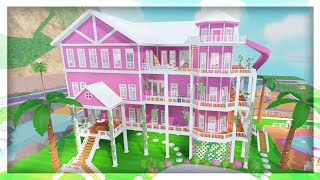 Barbie DreamHouse Tycoon 🏠, Building! in Roblox.