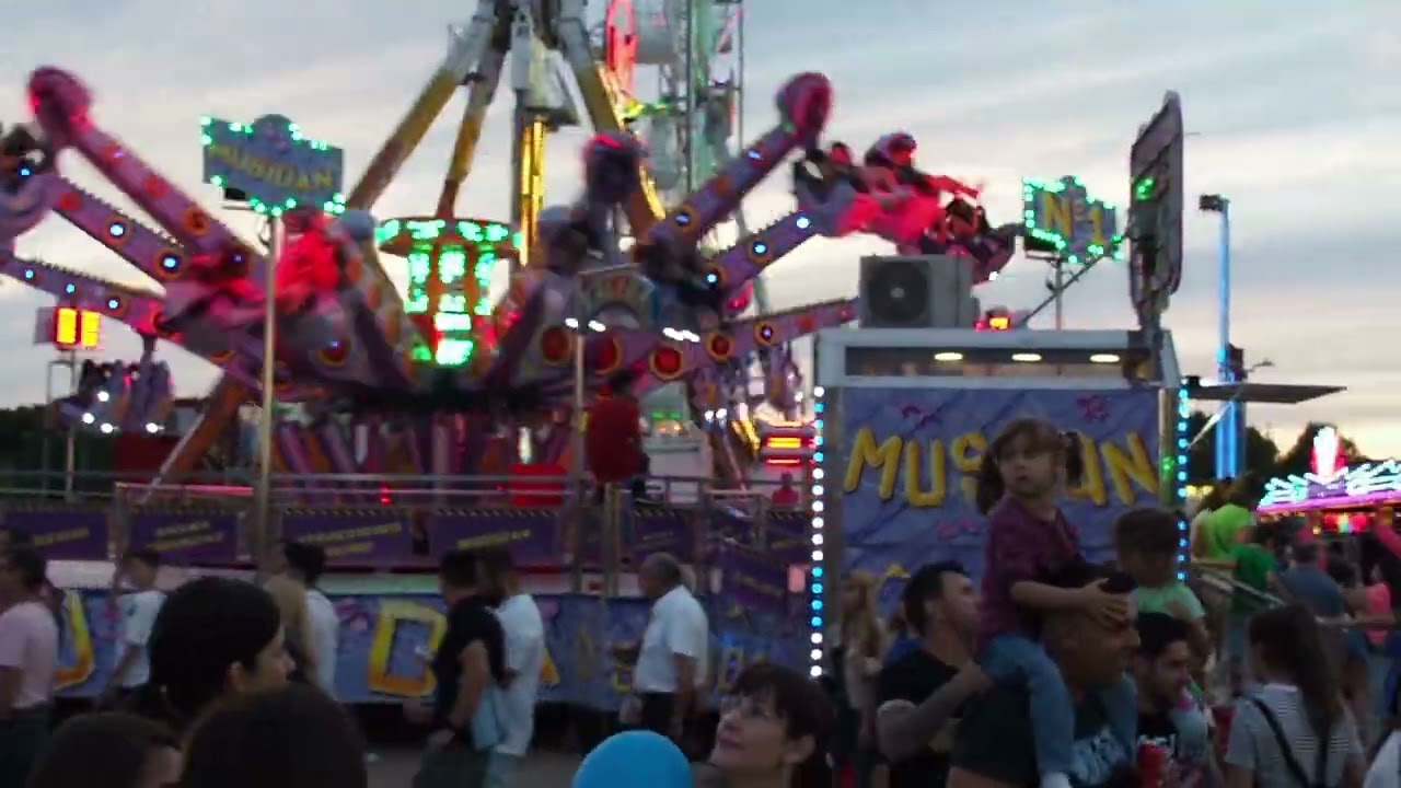 Feria Fiestas de Coslada 2023 (Madrid) [Paseo general y nos subimos a la noria]
