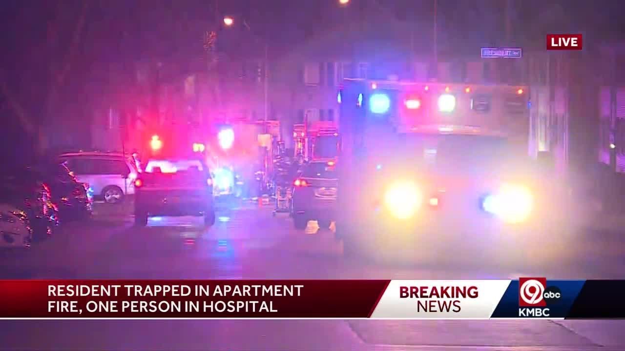1 hospitalized following South Kansas City apartment fire on Friday night