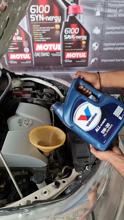 VALVOLINE 5W30 OIL CHANGE #viralvideo #viralshorts #oilchange #mechanic