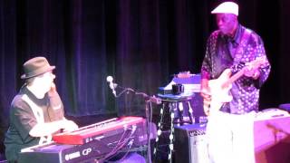 Buddy Guy  - Someone Else Is Steppin&#39; In (Slippin&#39; Out, Slippin&#39; In) @ Tarrytown, NY 10-2-13  1678