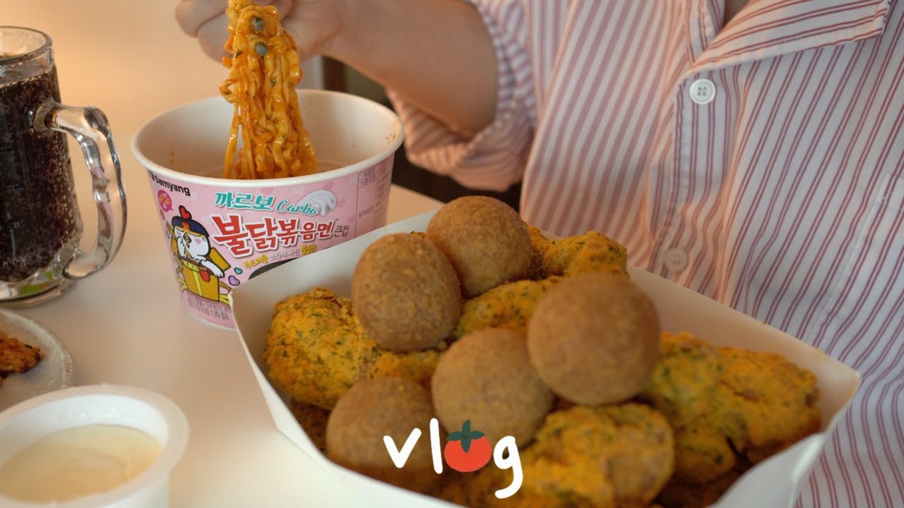 못말리는 건 짱구가 아니라 내 식욕이었다 / 뿌링클 / 무쇠프라이팬 추천 / 밥버거,모츠나베,치킨가라아게,연어김밥