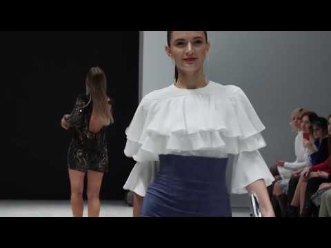 Video: Chanel Pavasara šovs Parīzē