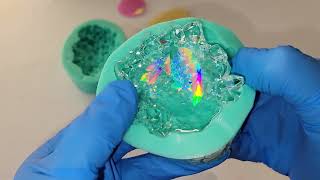 I have some bad news 😭  Holographic resin crystal tutorial / How to mix 2 to 1 ratio resin