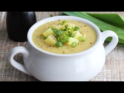 Creamy Vegan Potato Leek Soup