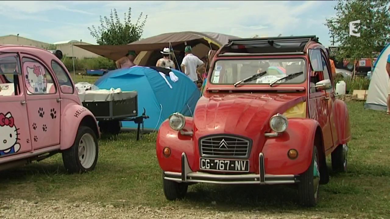 2 CV contre 4L : le duel