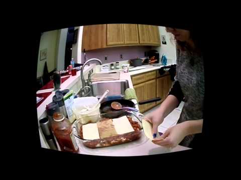 December Vlogs Every Day! The 8th! Making Lasagna!