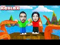 ZORLU ŞARTLARDA ADADA HAYATTA KAL !! 😱 Roblox Cursed Islands