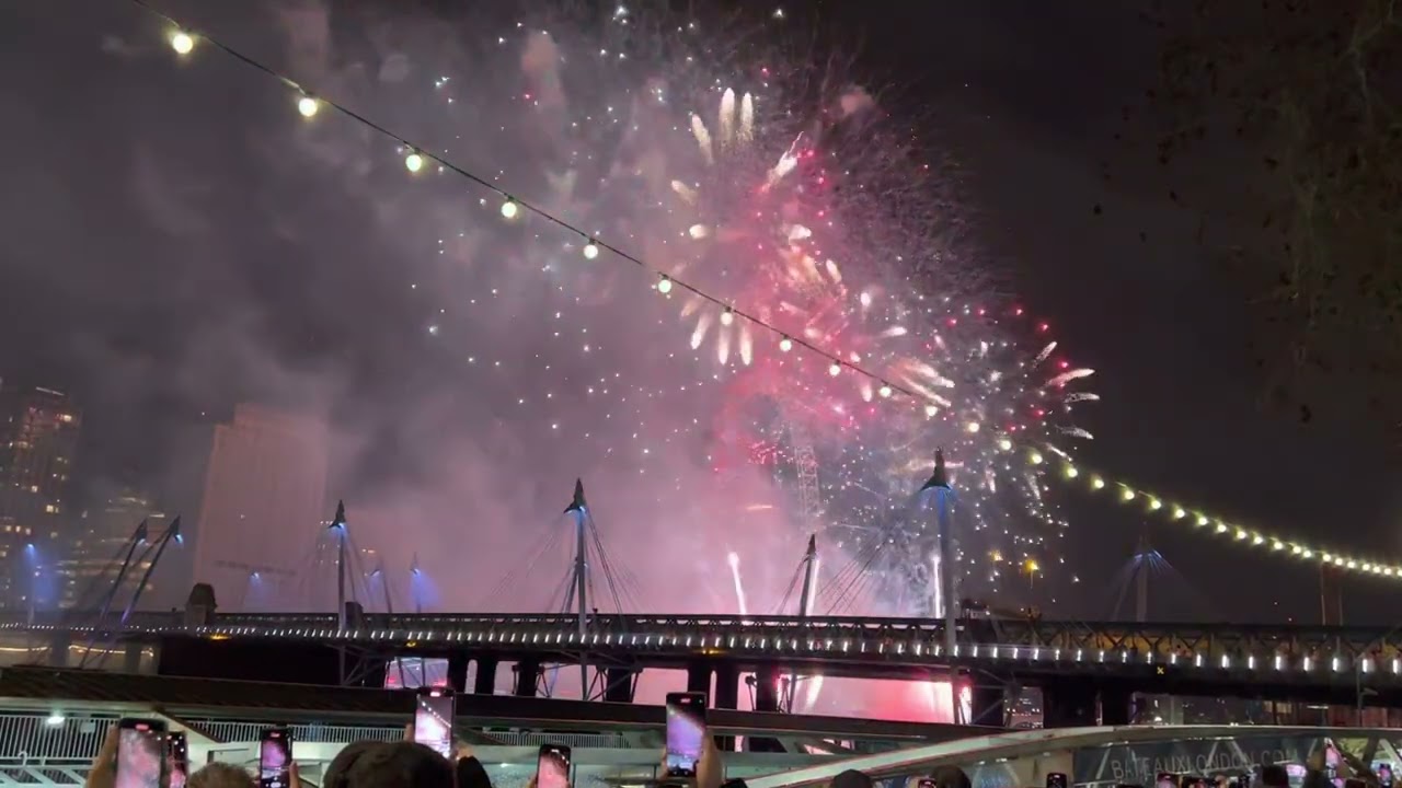 London New Year 2023 Fireworks | Welcome 2023| Sashwat Bannick