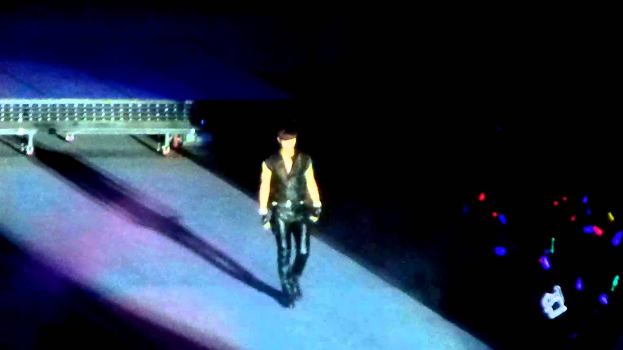 Fancam - Dance Battle [SMTown SG] (121123)