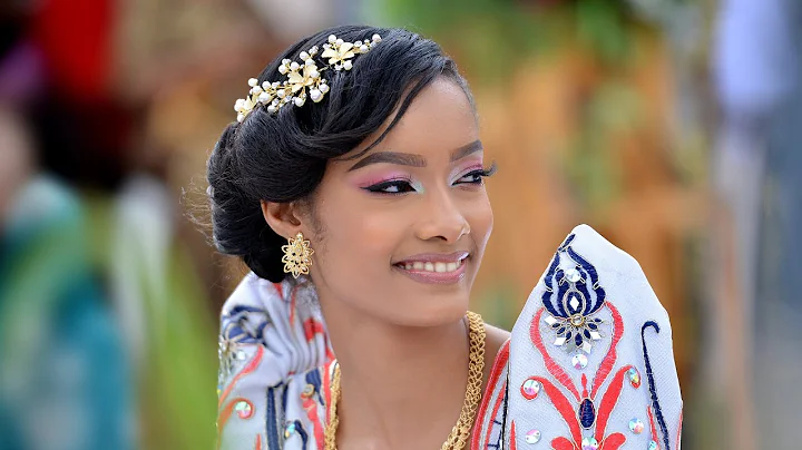 Beautiful and Young HAAN & QUEEN Traditional weddi...