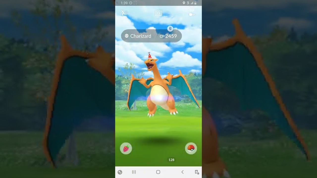 Pokémon GO - Catching Party Hat Charizard