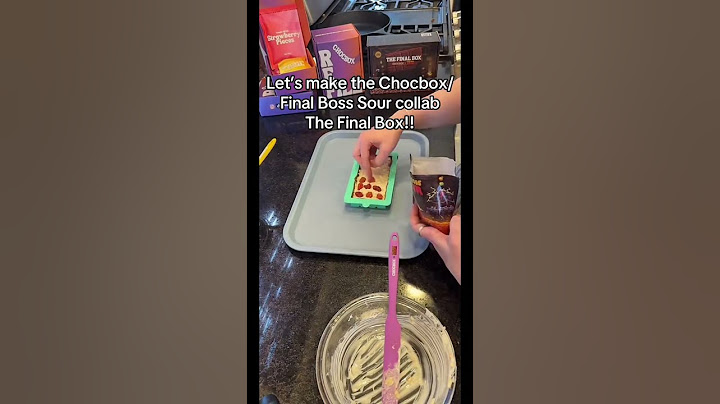 OMG I didn’t expect to love sour strawberries and chocolate so much! You gotta try this! #liverecap