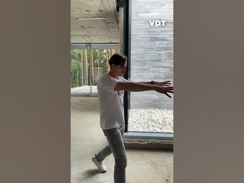 Угловое панорамное окно с эффектом infinity в будущей ванной комнате ...