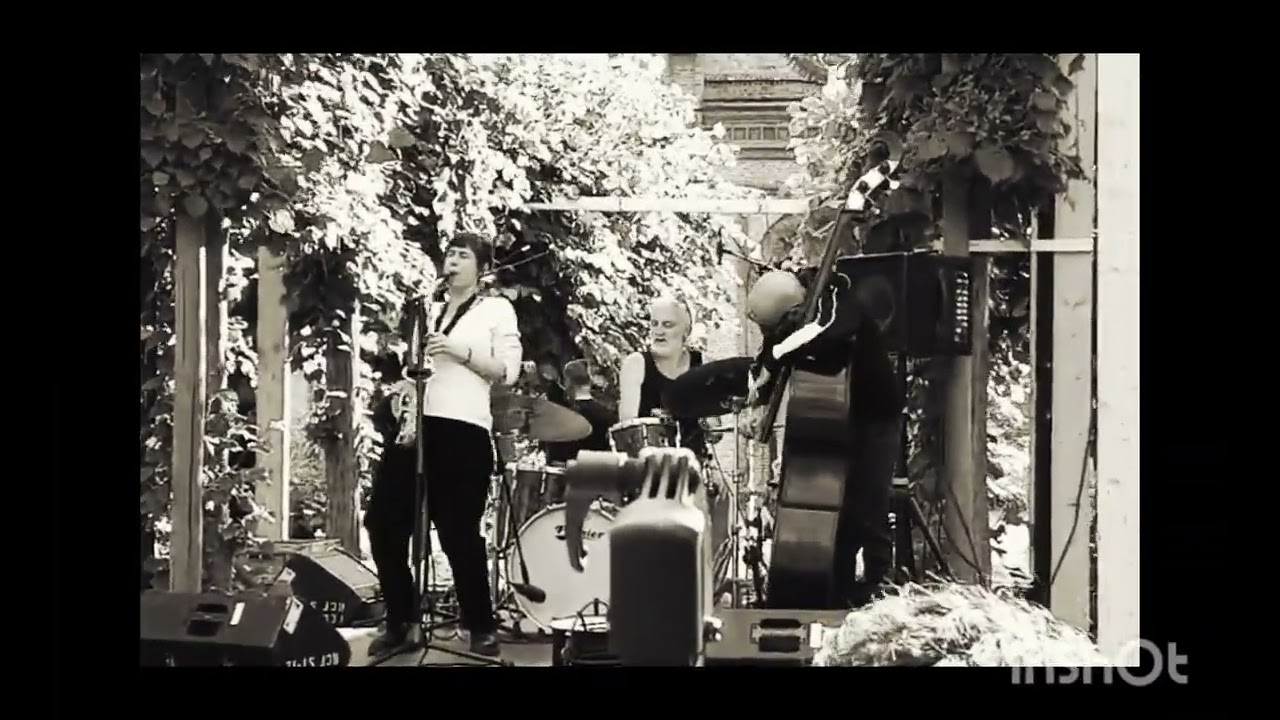 ABC/Trio      Audrey Lauro–sax, Manolo Cabras- bass, Giovanni Barcell–drums.               