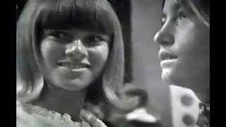 Video thumbnail of "American Bandstand 1966 - TOP 10 – I Am A Rock, Simon & Garfunkel"