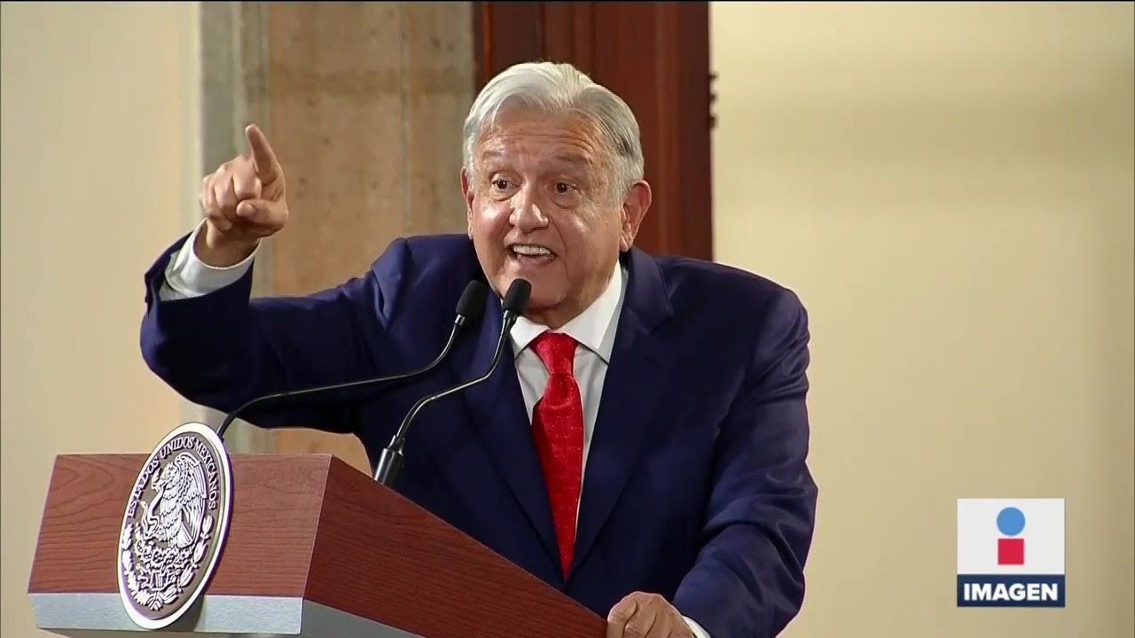 López Obrador se reúne con legisladores y “corcholatas” en Palacio ...