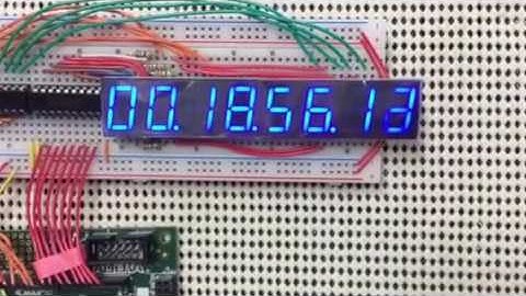 Intel/Altera MAX10 drives 8digit 7segment LED module（改）