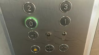 Ascenseur mod par Thyssenkrupp (📍 Brignoles. FR)
