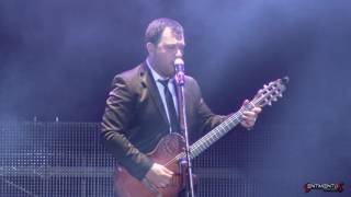 Video thumbnail of "Lucas Sugo - Cinco minutos (Dvd La Noche Soñada)"