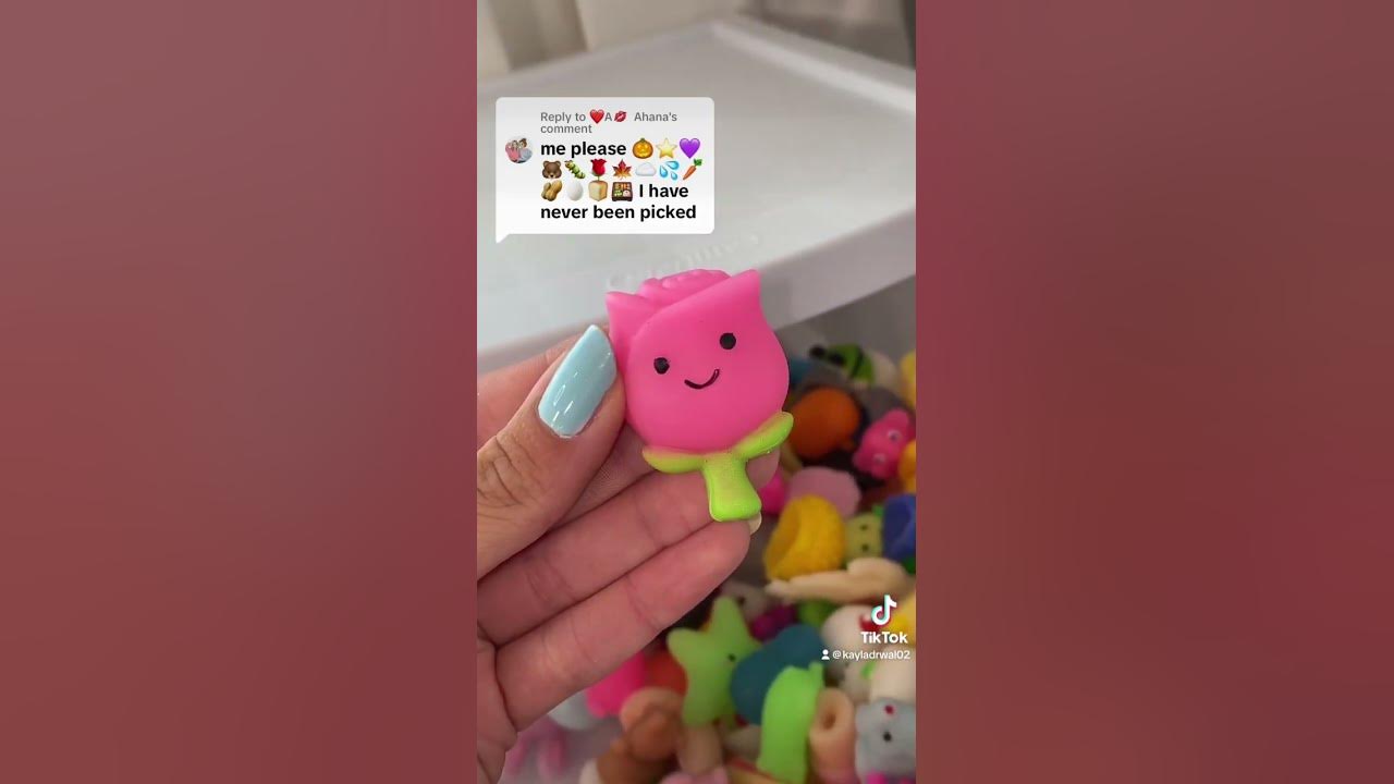 i-bet-you-don-t-have-these-12-emojis-in-your-fidget-collection