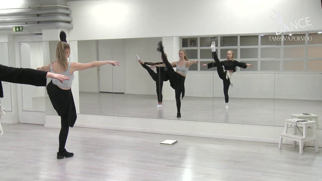 Jalanheitot ja piruetit, Mia