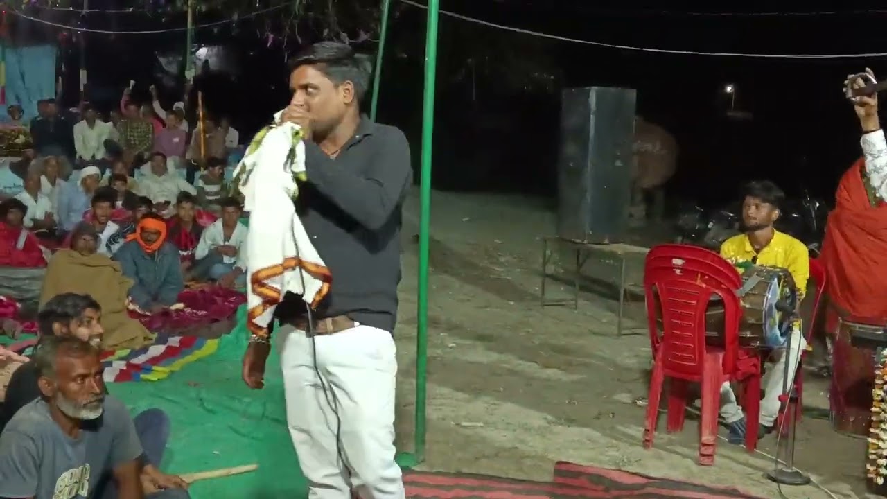 बंसी मधुर बजाई रे लाडली मोहन ना भजन gayak Arvind Yadav(की)आवाज (में)धमाकेदार 2025(में)=9644388630