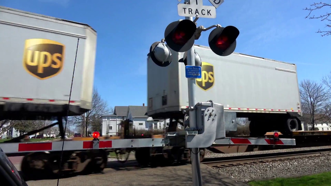 bnsf 5729 Lots of Train Horn Action NS Van Train 4K UHD