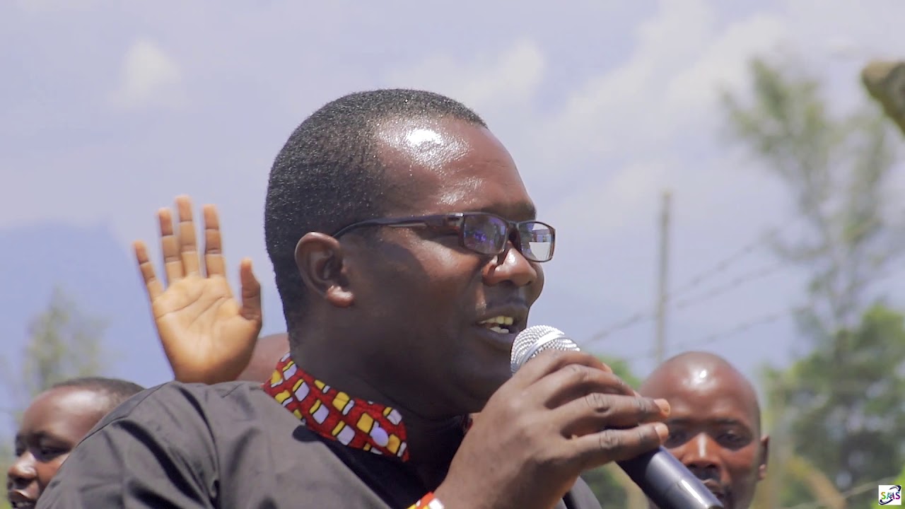 NYING YESU BY TALENTED MINISTERS-MUHORONI PERFORMING LIVE AT AIRPORT SDA KISUMU