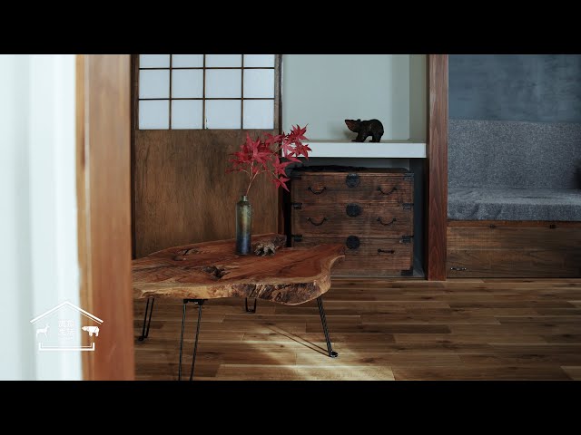 Creating a Unique Accent Piece with a One-Board Wooden Table | DIY 