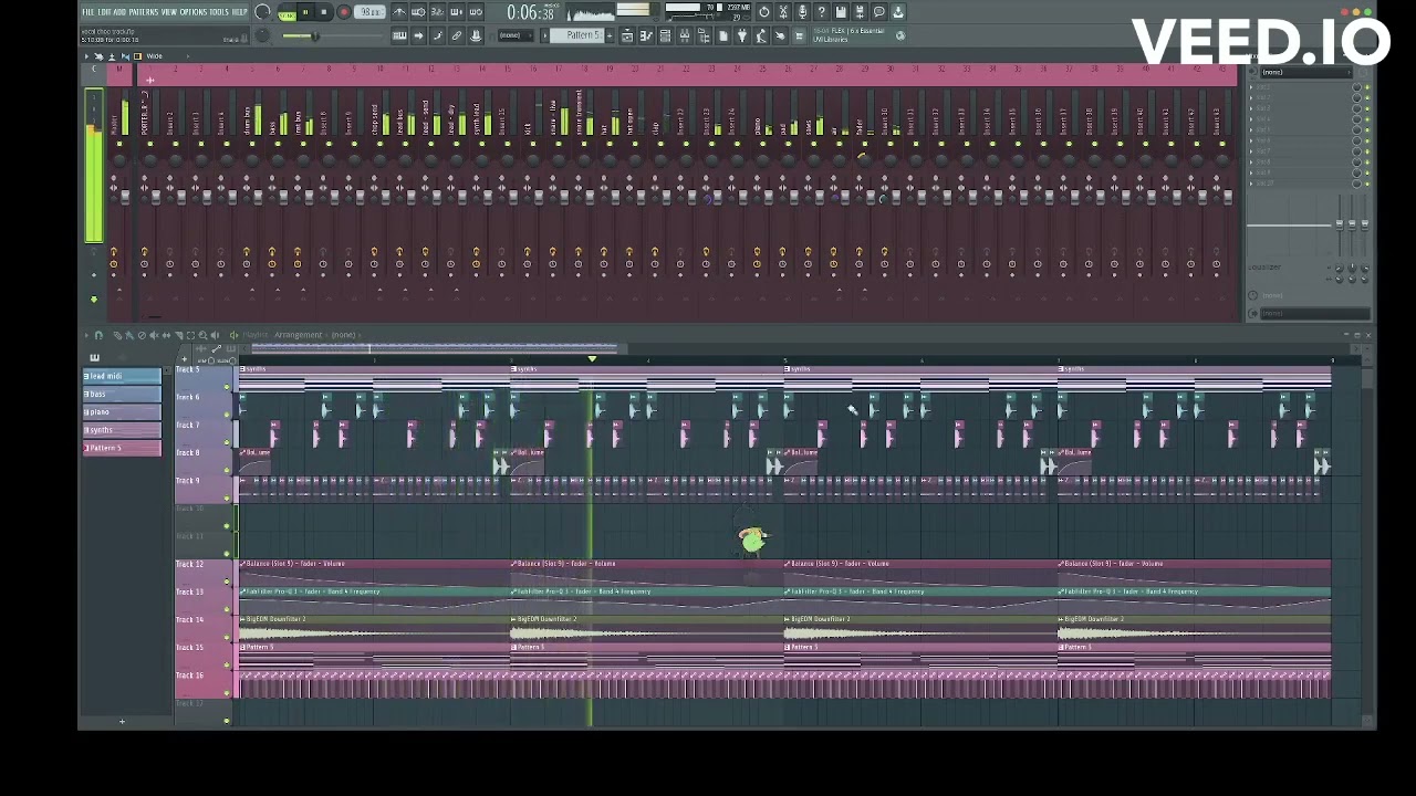 i remade that one new song clip in the porter robinson tour announcement video