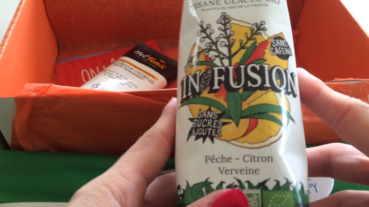 ASMR French/Français: Box Run&Co Septembre 15