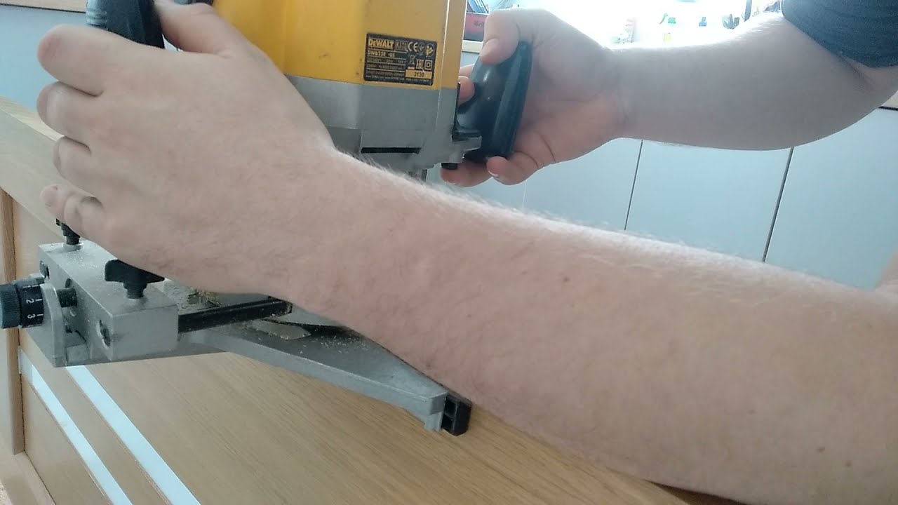 Как врезать замки и петли без шаблона, как установить двери с фрамугой ...