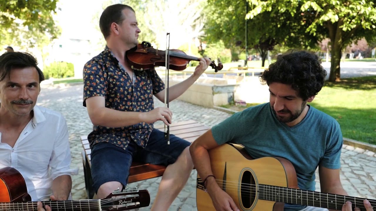 Tears - Django Reinhardt Gypsy Jazz (by Manouchka, Portugal)