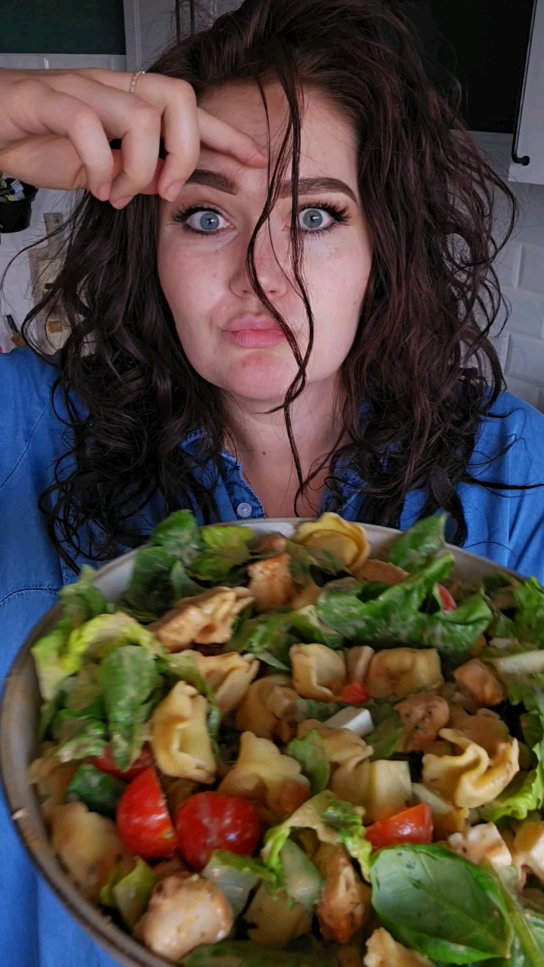Abnehmblog: Tortellini Salat mit Tomaten-Basilikum Dressing 🤩🍅🌱 Lecker ...