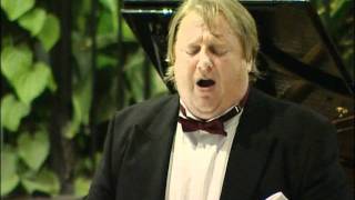 Terence Robertson Singing Down By The Sally Gardenmpg