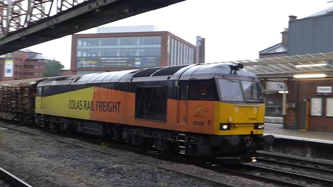 Colas 60096 arrives at Chester