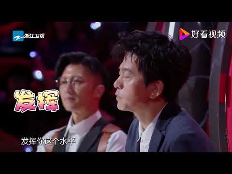 歌手李健 李健老师一开口就是一出单口相声呀～今天21:00，浙江卫视 中国好声音
