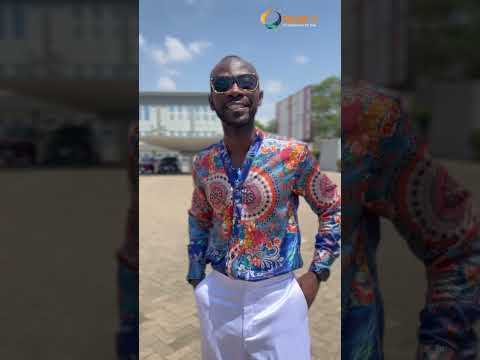 Okyeame Kwame looking