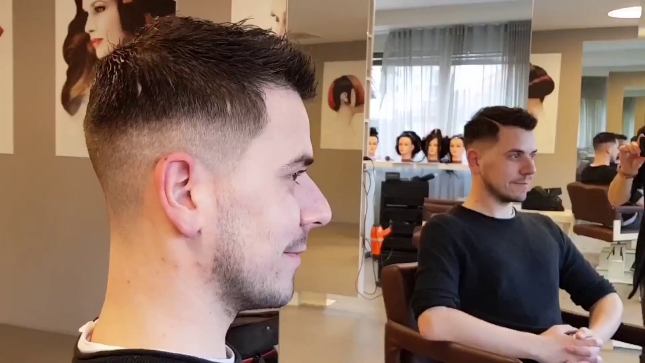 Fade Haircut Short Top Tutorial By Barber Girl Youtube