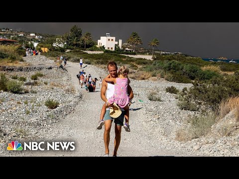 Thousands forced to flee Greek Island of Rhodes as wildfire spreads