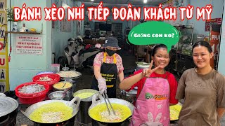 🟢Em gái giống Hà Anh y chang! Bất ngờ đoàn khách từ Mỹ ghé ăn bánh xèo nhí