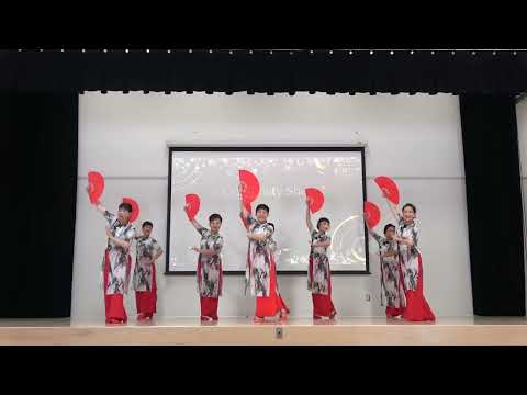 CC仲 夏综 艺大 会演 温哥华老年华人协会本拿比舞蹈队演出：扇舞《梅花赋》爱旅游摄录00015