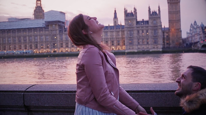 Romantic proposal at Big Ben in London