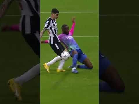 INCREDIBLE defensive masterclass! 😱