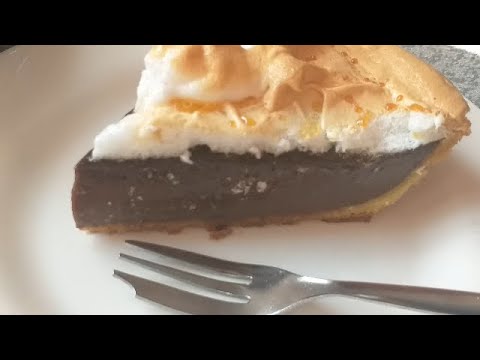 Chocolate meringue pie