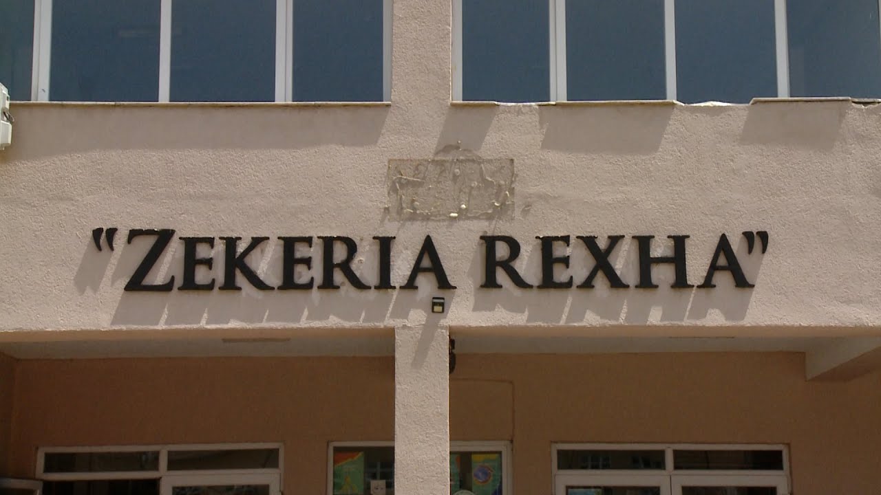 E pazakontë, një nxënës përdor gaz lotsjellës brenda shkollës
