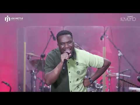 Joe Mettle sings