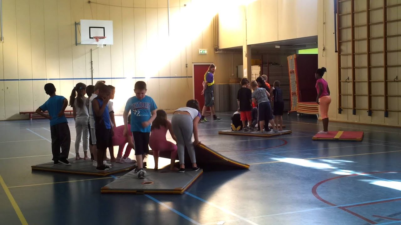 Verwonderlijk Mattenrace, Gymles groep 4, 6 juni 2013 - YouTube UX-79