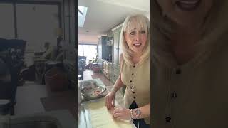 Easy homemade sausage rolls crispy puff pastry, juicy filling and so simple to make. Perfect for